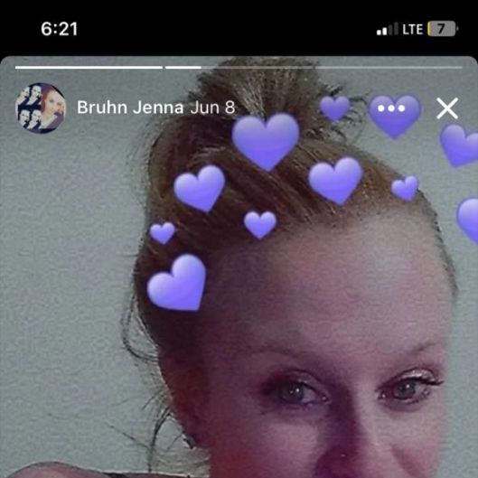 jennalynnbru90's picture 3 of 3