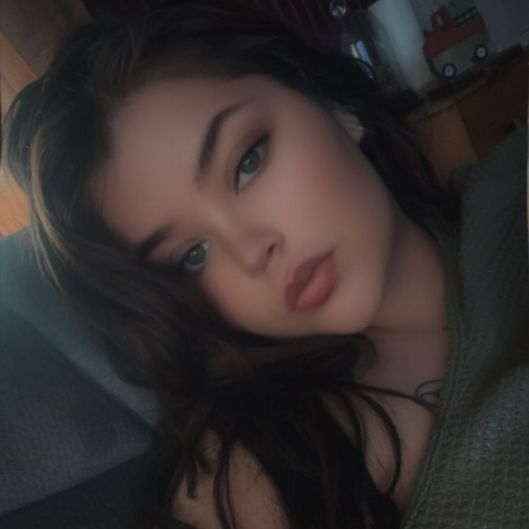 Hotcuddlesbabes's picture 2 of 5