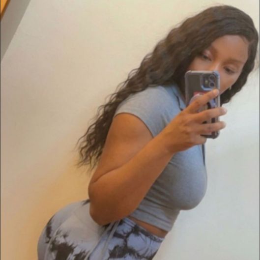 Goddesscuddles1's picture 2 of 3