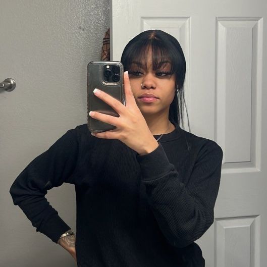 NickiNicolle Picture