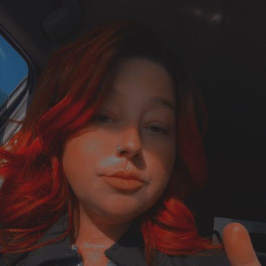 Queenambz's picture 3 of 7