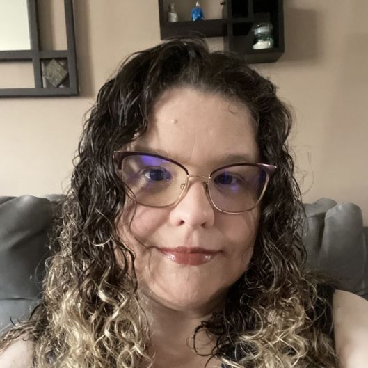 professional-cuddler-in-philadelphia-pennsylvania-us-lovable24