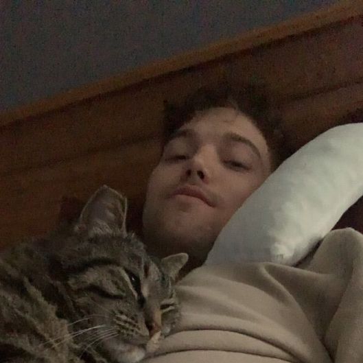 snugglyBoi's picture 3 of 6
