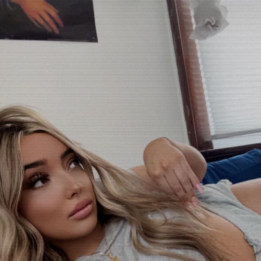 blondebombshel Picture