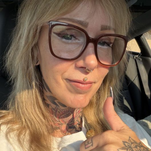 NikkiSims