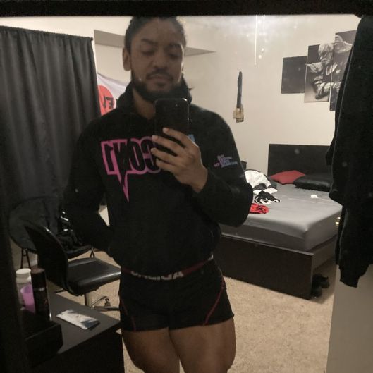 Ezekiel_Masseur's picture 4 of 5