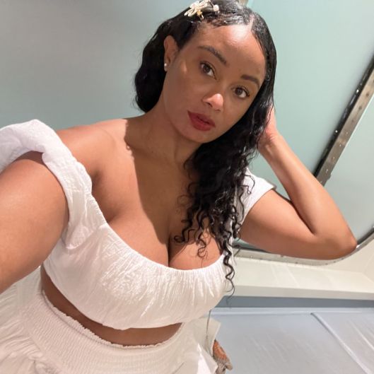 Yonibeauty's picture 2 of 5