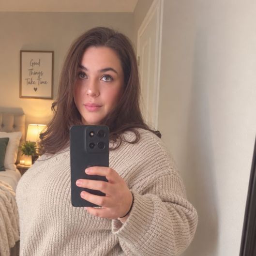 CurvyCuddlesXoX's picture 5 of 5