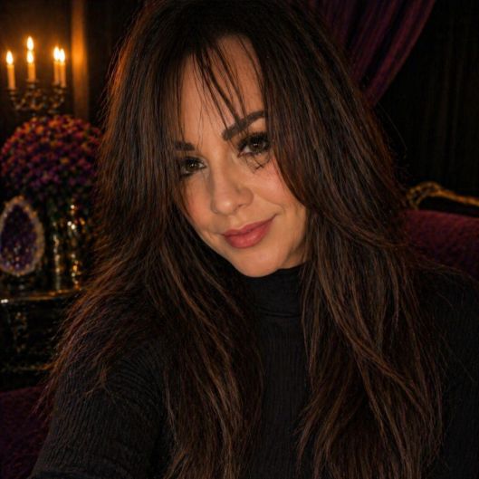 VelvetHues Picture