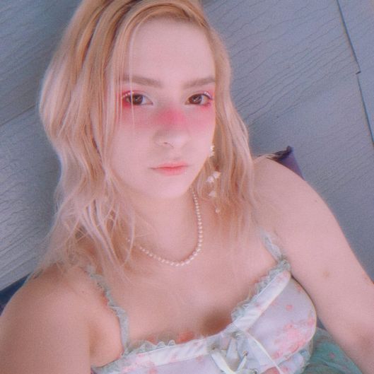Lulubabe Picture
