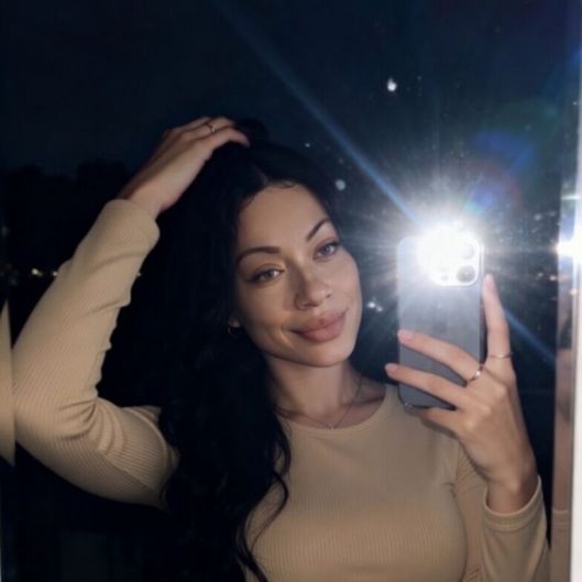 TheHugsDealer Picture