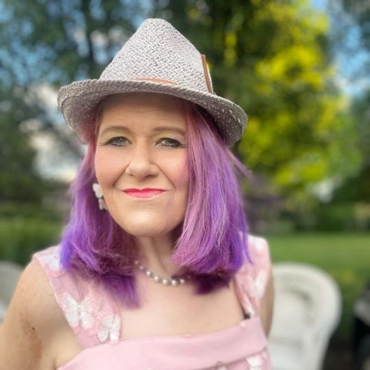 Professional Cuddler in American Fork, Utah, US Firestitch