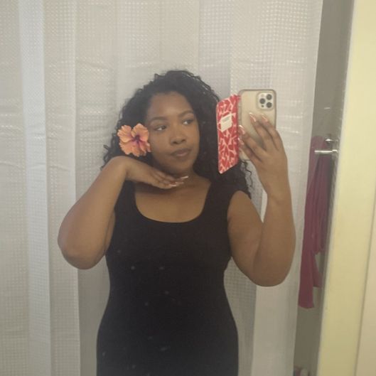 Lavishly_nessa's picture 3 of 5