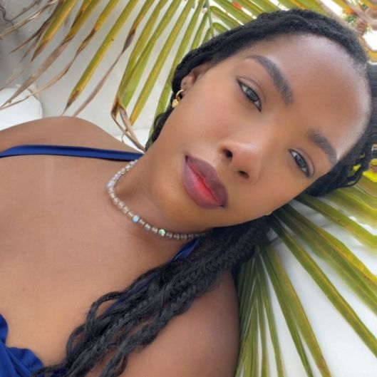 Lavishly_nessa's picture 4 of 5
