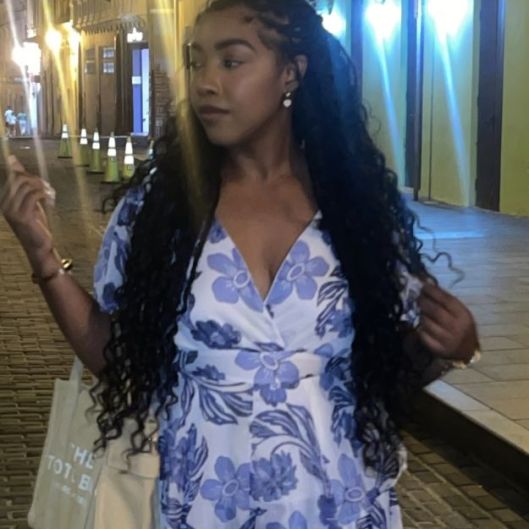 Lavishly_nessa's picture 5 of 5