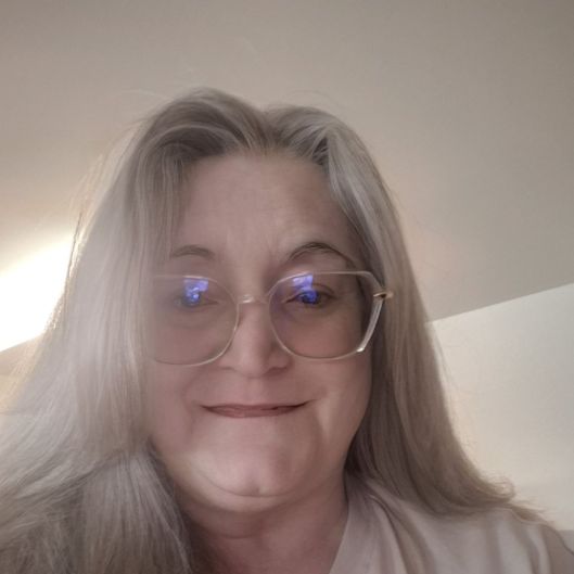 MaryHugs Picture