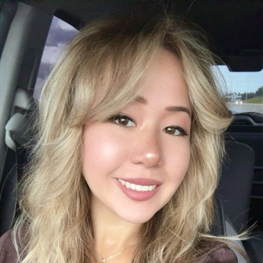 TinyHugDealer Picture