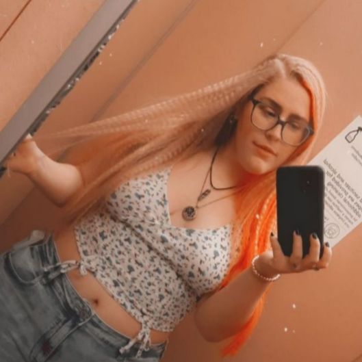 Lizzie_R