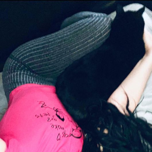 CuddleQueenLV's picture 5 of 5