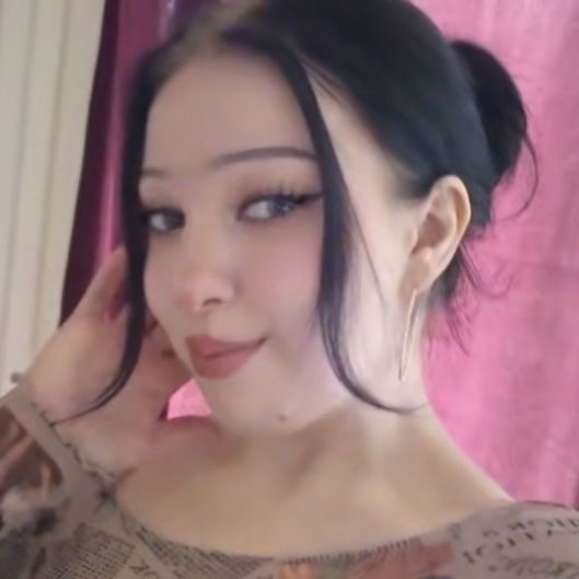 EmiliaZelo Picture