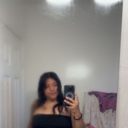 lesliecuddles1