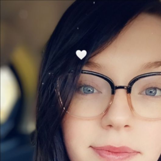 cutie_w_glasses Picture