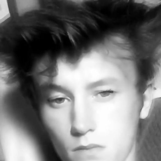 JAY_OUTLIIT