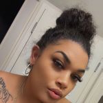 LaceyLeiya