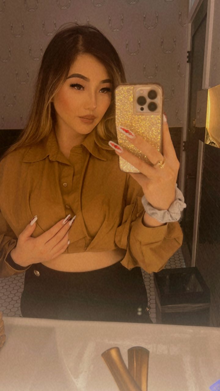 Sammiexoxo123's picture 2 of 2