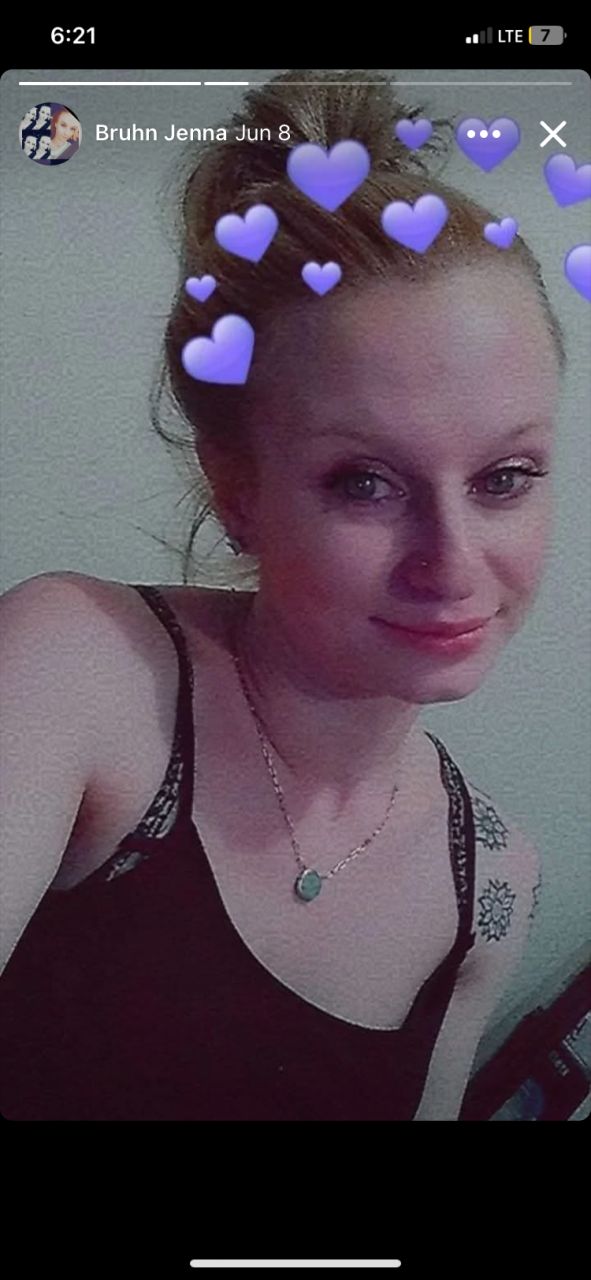jennalynnbru90's picture 3 of 3