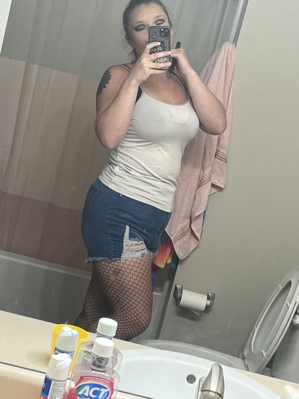 Scr3amQueen's picture 2 of 6