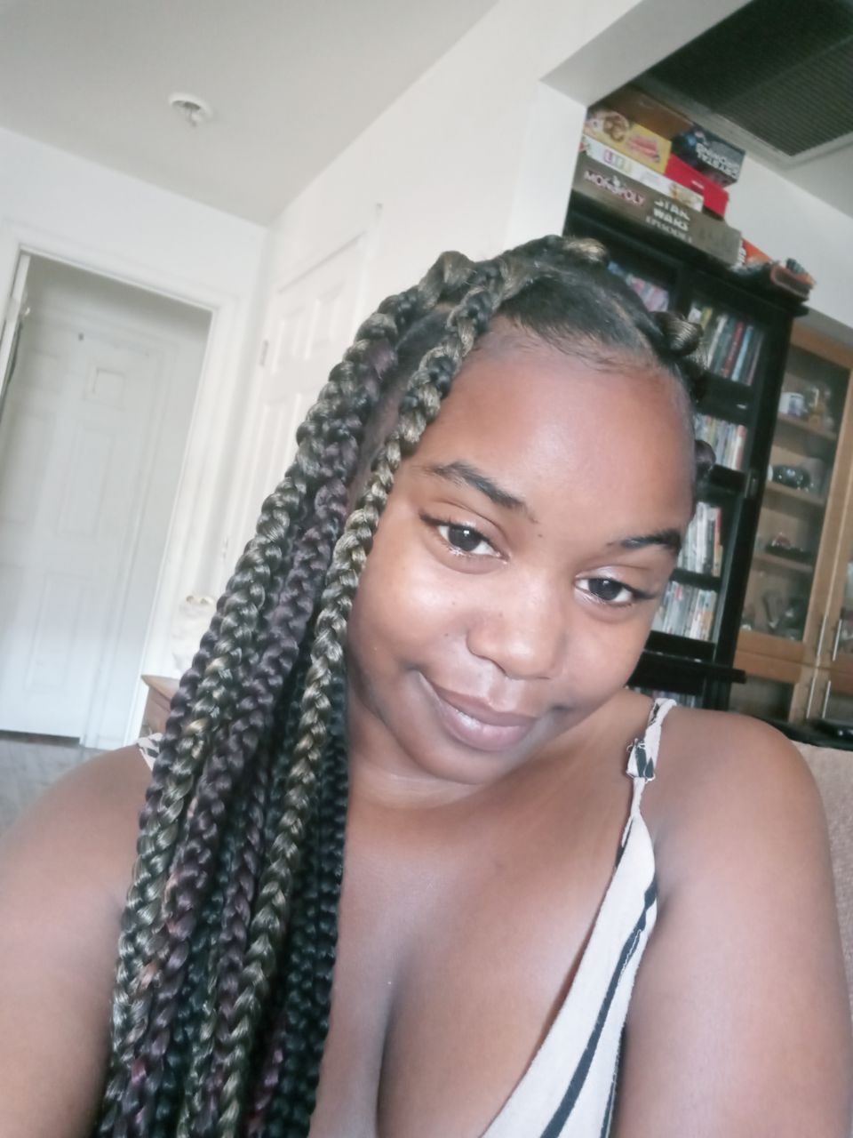 DeLeonia's picture 2 of 2