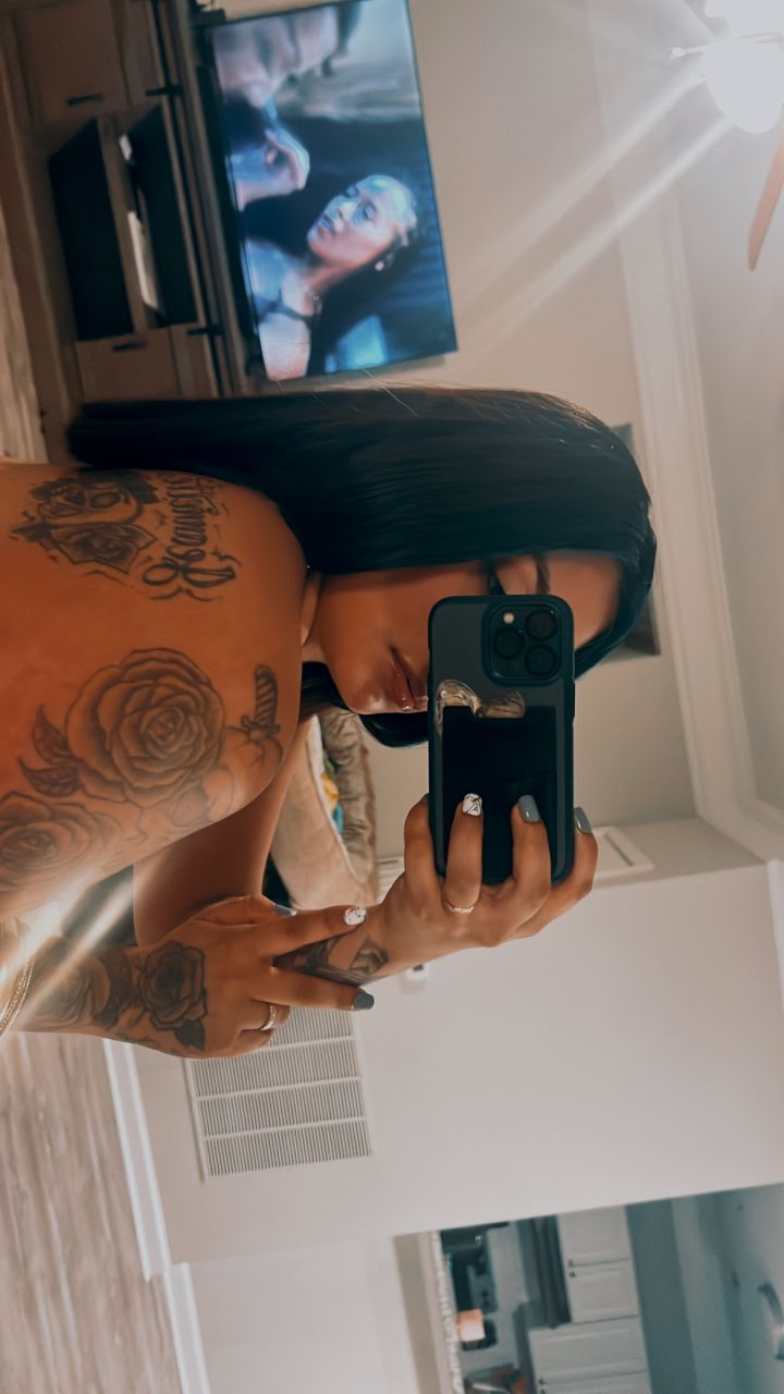 jasssmoniquee's picture 2 of 2