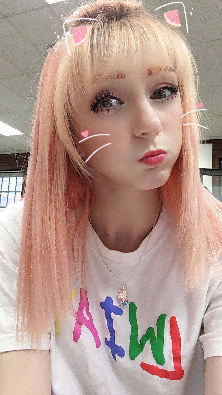 LittleEmiChan's picture 4 of 4