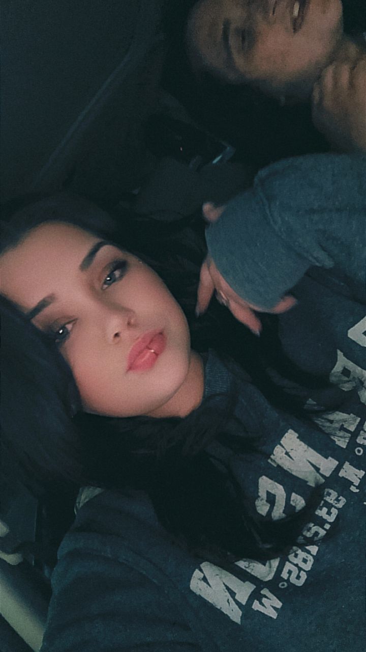 Hotcuddlesbabes's picture 5 of 5