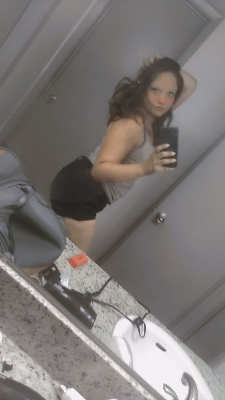 PoisonousEllie's picture 4 of 8