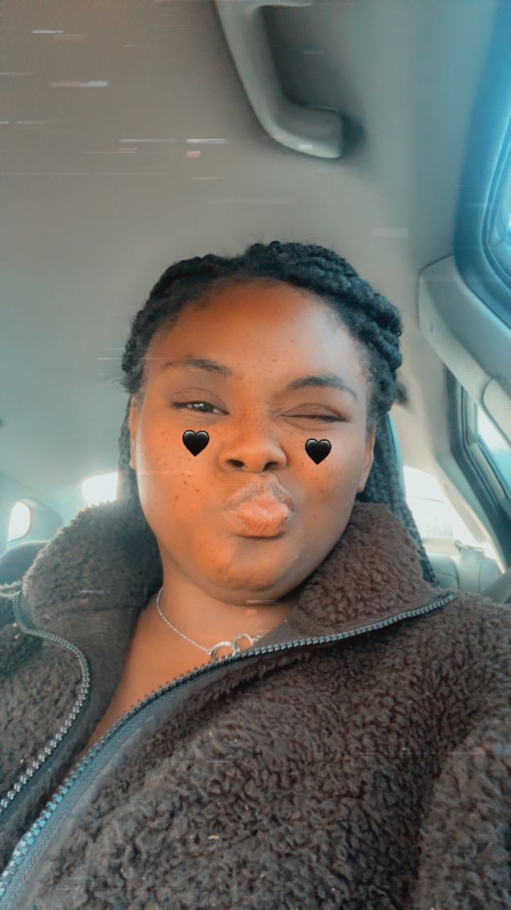 QueenAmoniee's picture 2 of 5