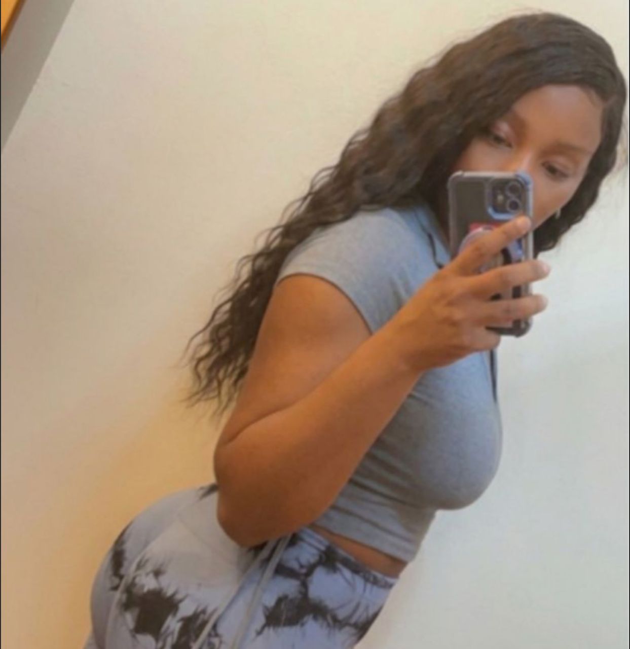 Goddesscuddles1's picture 2 of 3