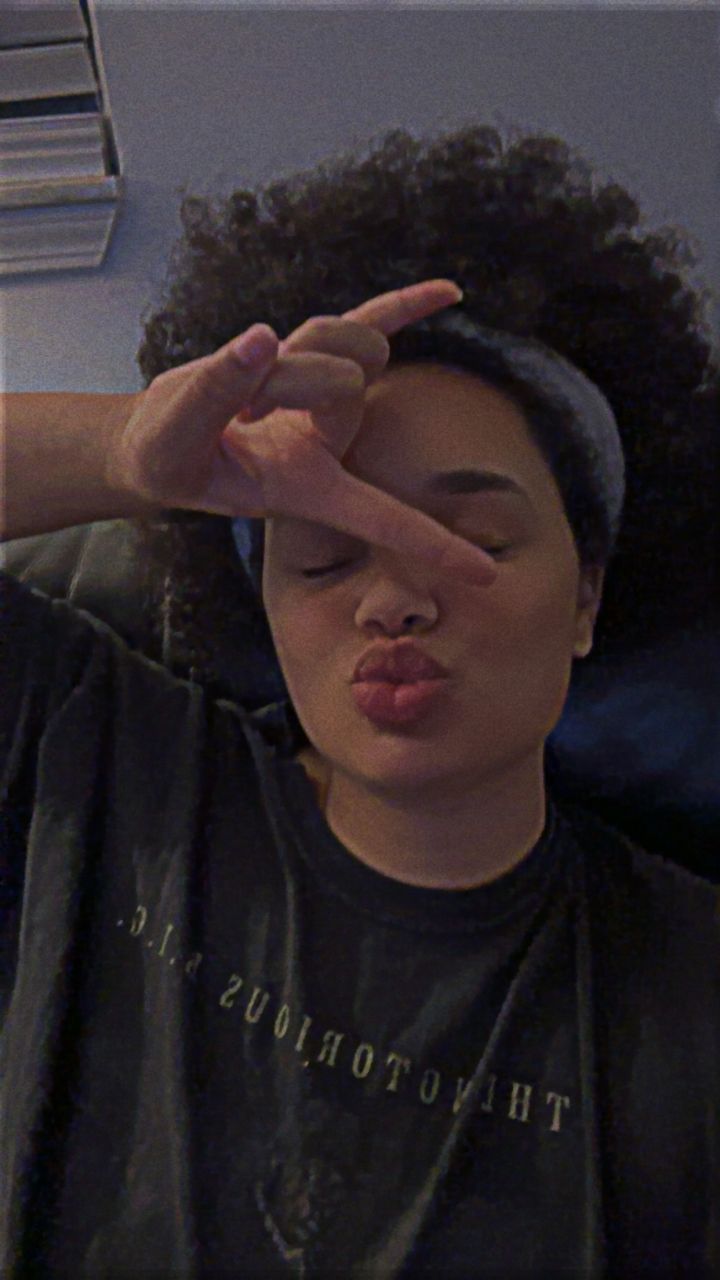 Professional Cuddler in Southfield, Michigan, US | CharlieeRose