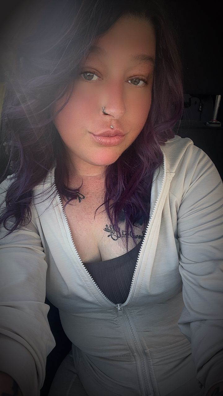 Queenambz's picture 2 of 7