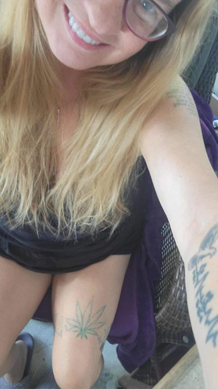 Lilbit420's picture 3 of 5