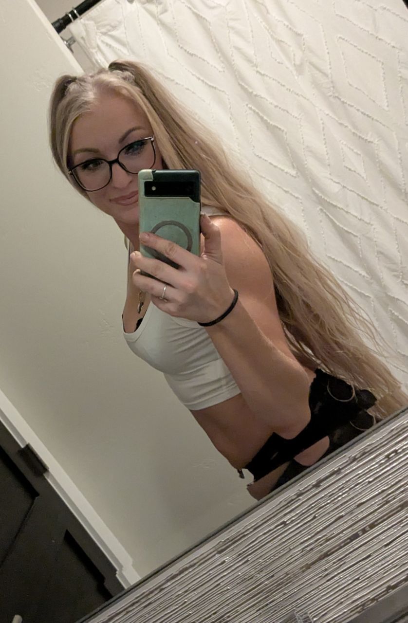 Ashleynicolexo's picture 2 of 4
