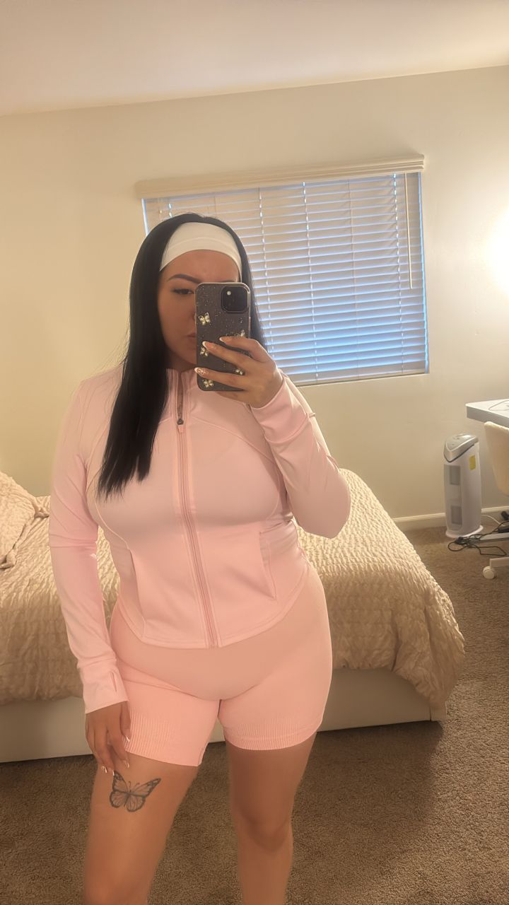 jasminecuddlez's picture 4 of 4
