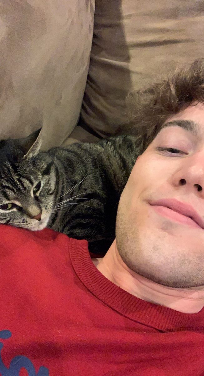 snugglyBoi's picture 5 of 6