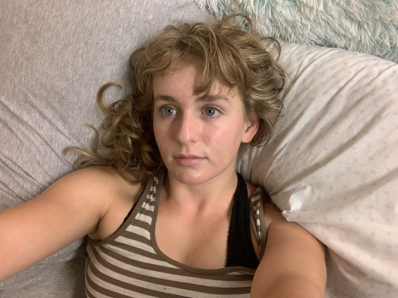 Cuddlemeblondie's picture 2 of 3