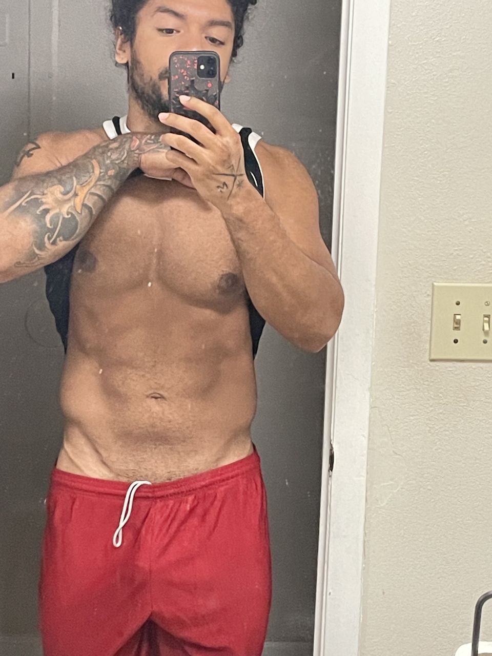 Ezekiel_Masseur's picture 5 of 5
