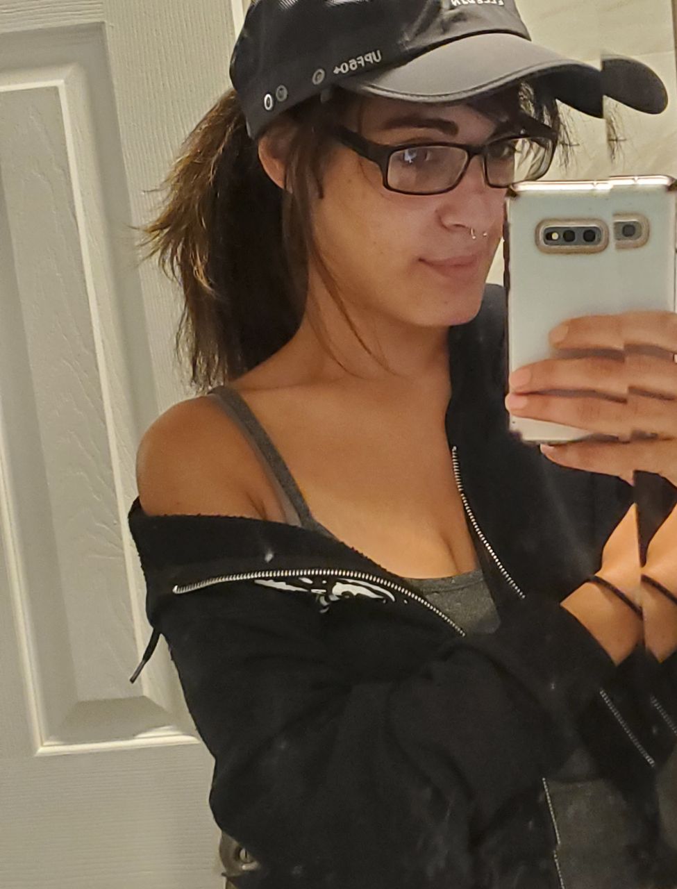 KannabisKitten's picture 5 of 5