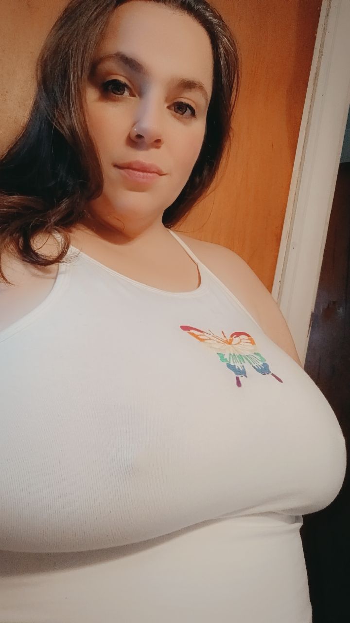 CurvyCuddlesXoX's picture 9 of 14