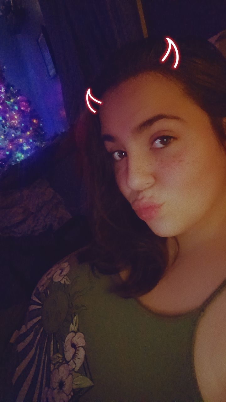 CurvyCuddlesXoX's picture 4 of 12
