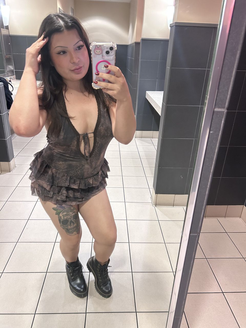BiancaCuddless's picture 4 of 4